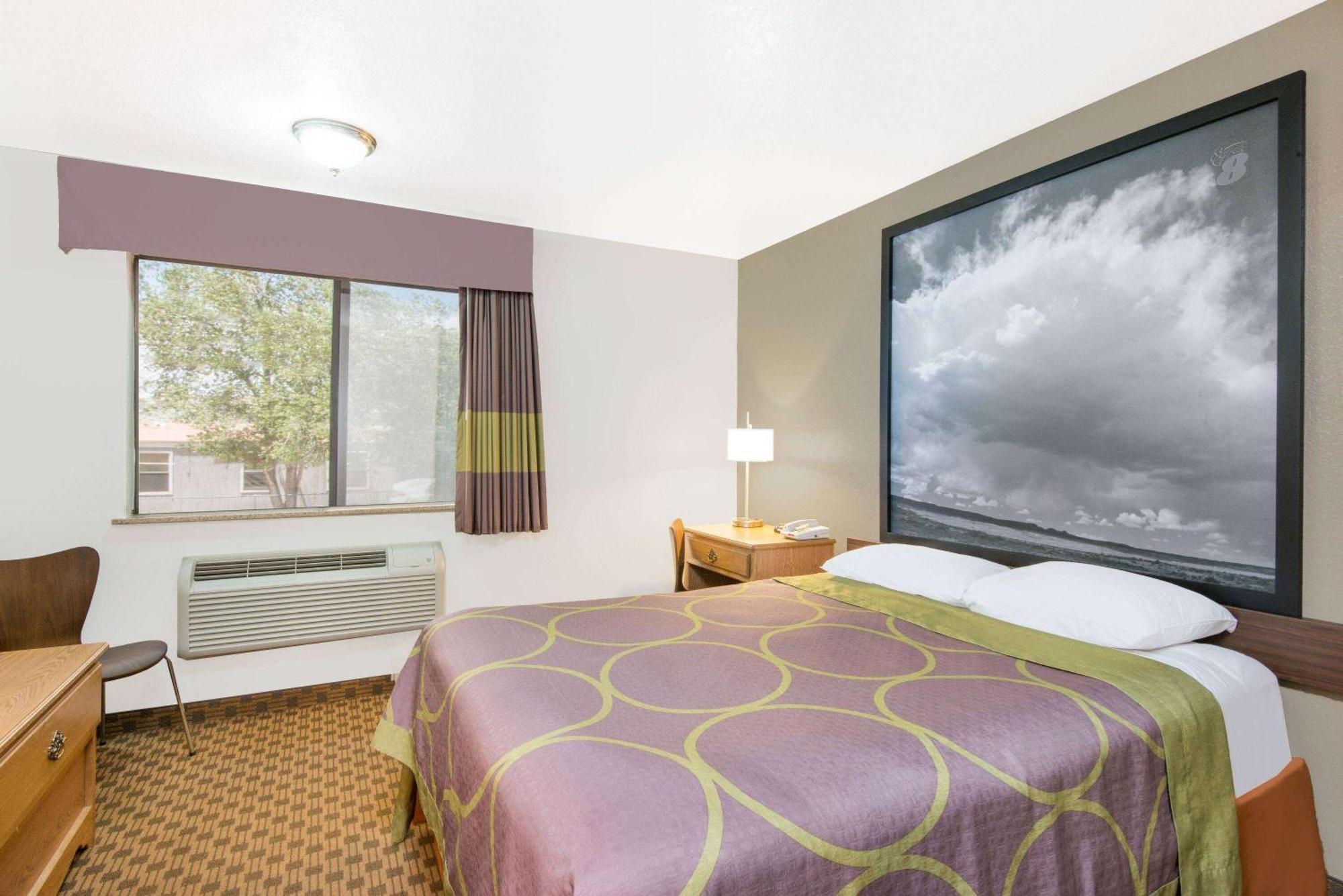 Super 8 By Wyndham Santa Rosa Hotel Kültér fotó