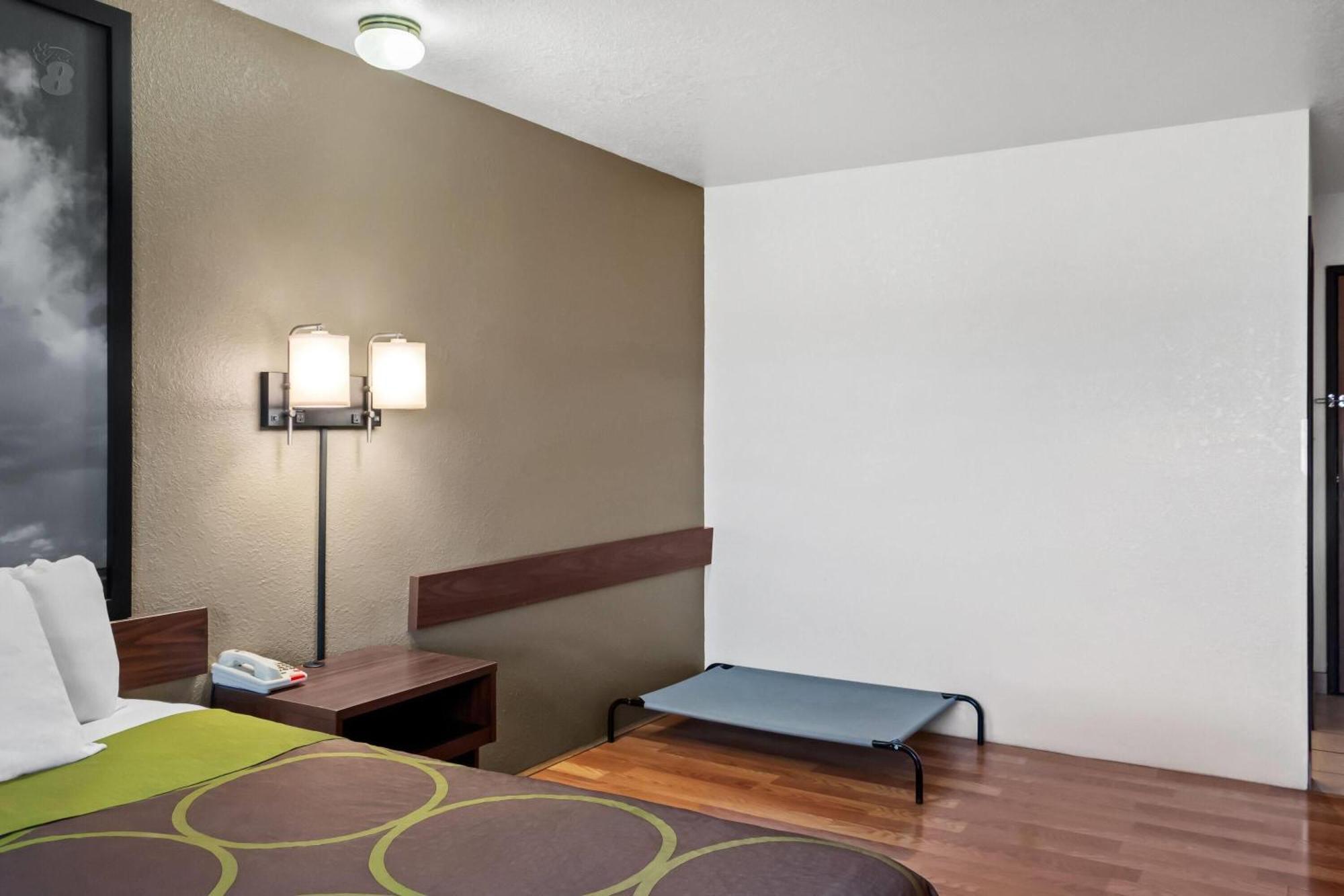 Super 8 By Wyndham Santa Rosa Hotel Kültér fotó