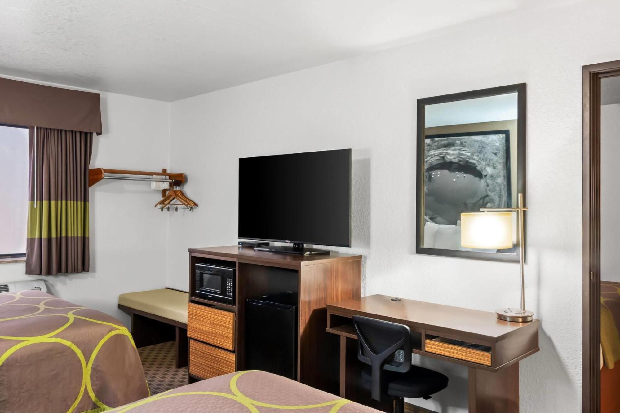 Super 8 By Wyndham Santa Rosa Hotel Kültér fotó